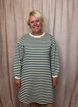 Load image into Gallery viewer, Hunter Green Striped Dress