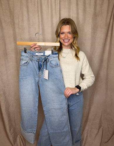Light Wash Straight Leg Jean
