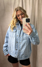 Load image into Gallery viewer, Oversized Denim Jacket