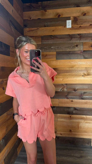 Coral Scalloped Set
