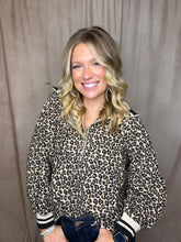 Load image into Gallery viewer, Cheeta 1/4 Zip