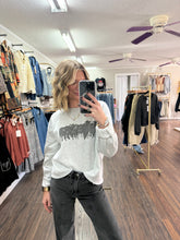 Load image into Gallery viewer, Mama Cow Crewneck